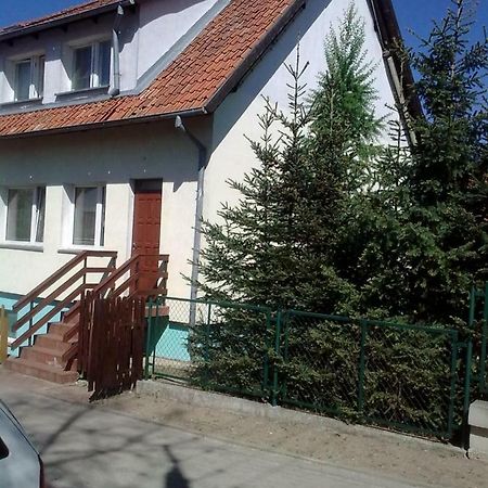 Apartamenty, Pokoje, Noclegi Pracownicze " Skarpa" Вилкаси Екстериор снимка