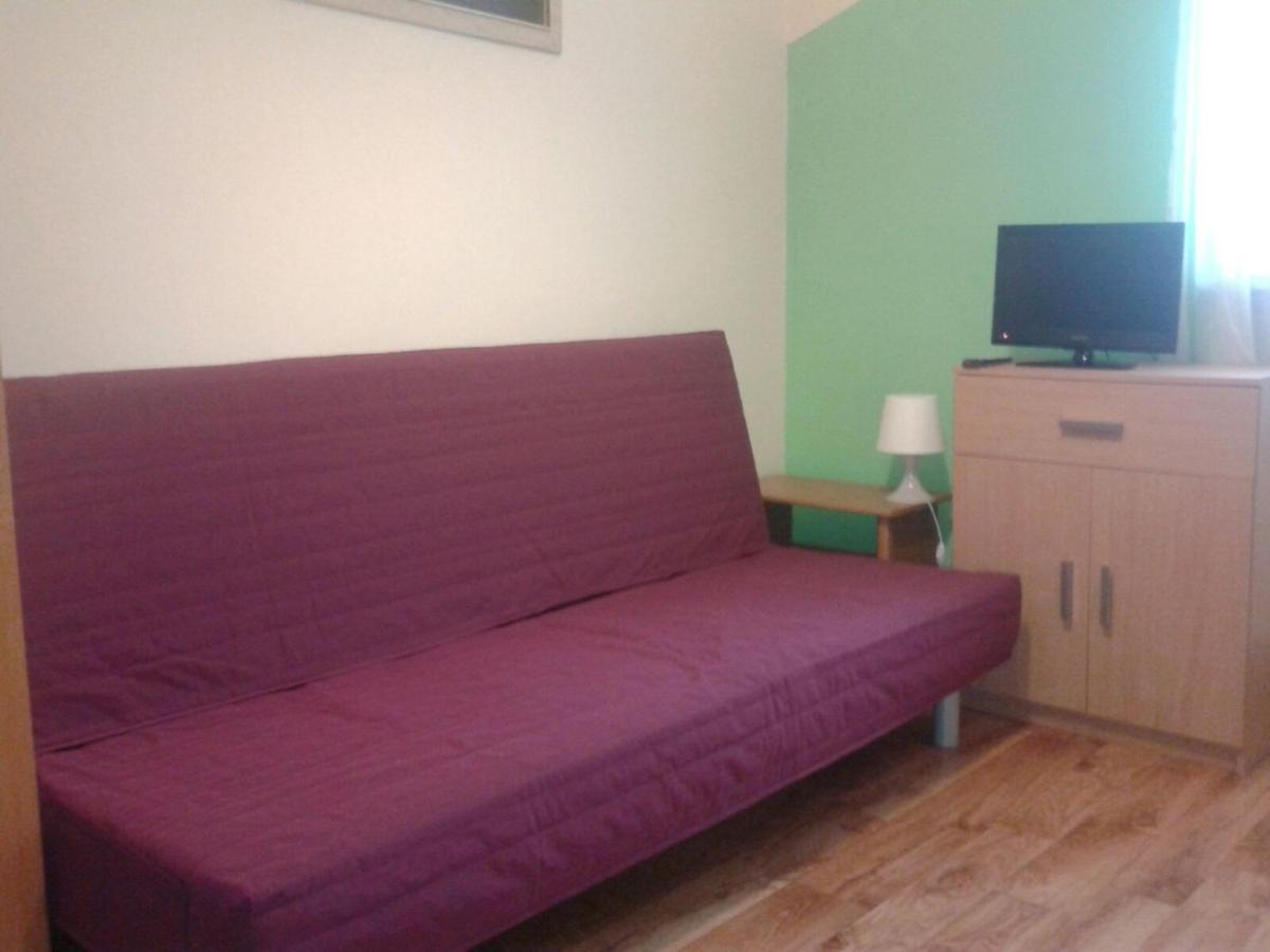 Apartamenty, Pokoje, Noclegi Pracownicze " Skarpa" Вилкаси Екстериор снимка