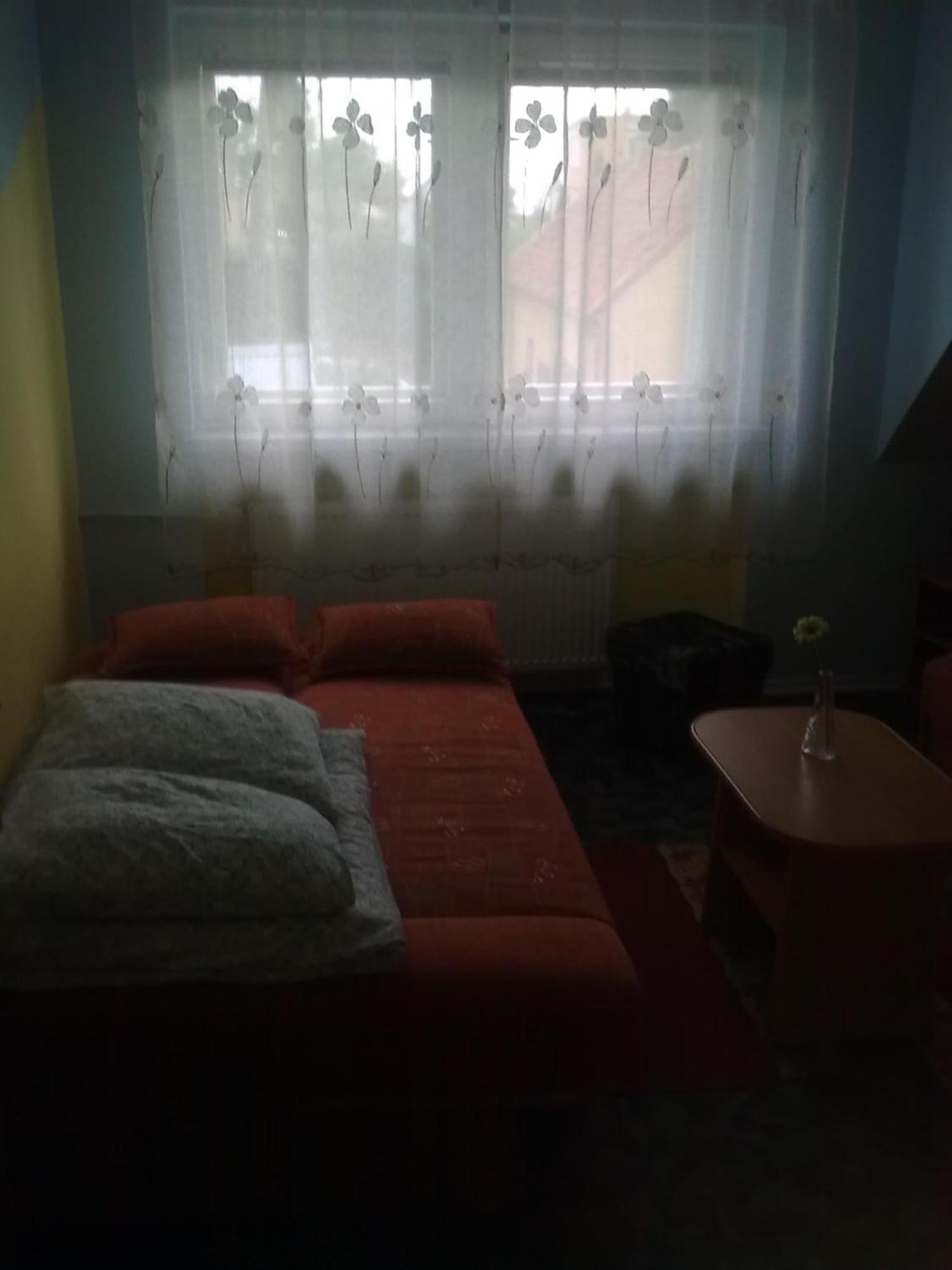 Apartamenty, Pokoje, Noclegi Pracownicze " Skarpa" Вилкаси Екстериор снимка