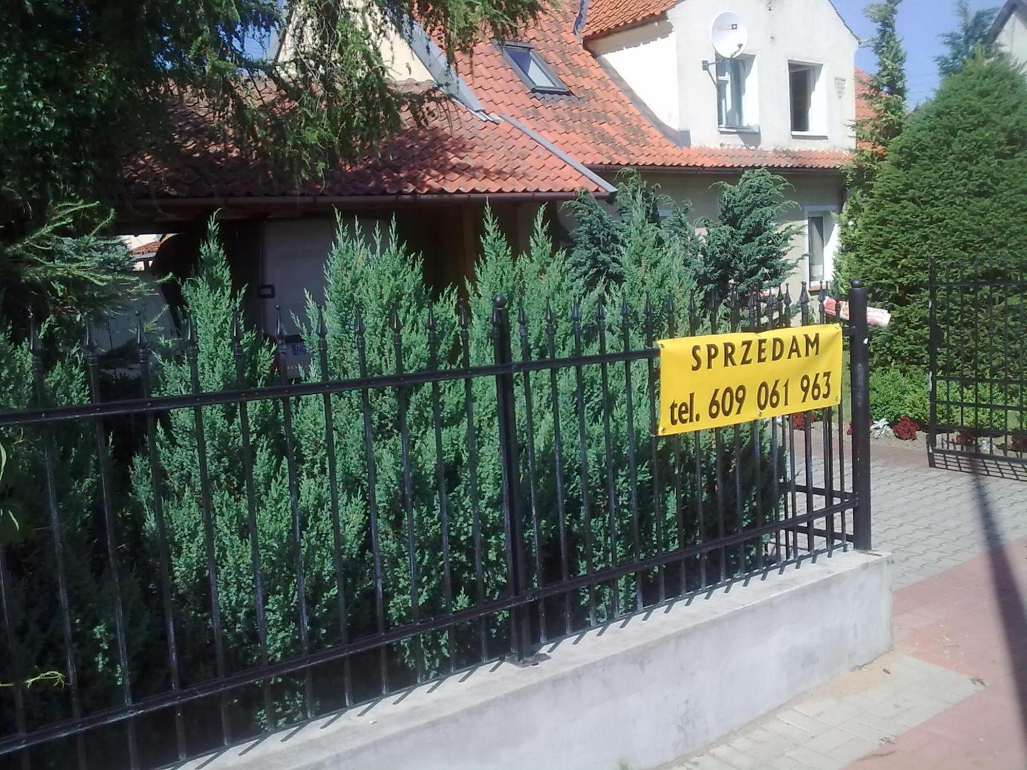 Apartamenty, Pokoje, Noclegi Pracownicze " Skarpa" Вилкаси Екстериор снимка