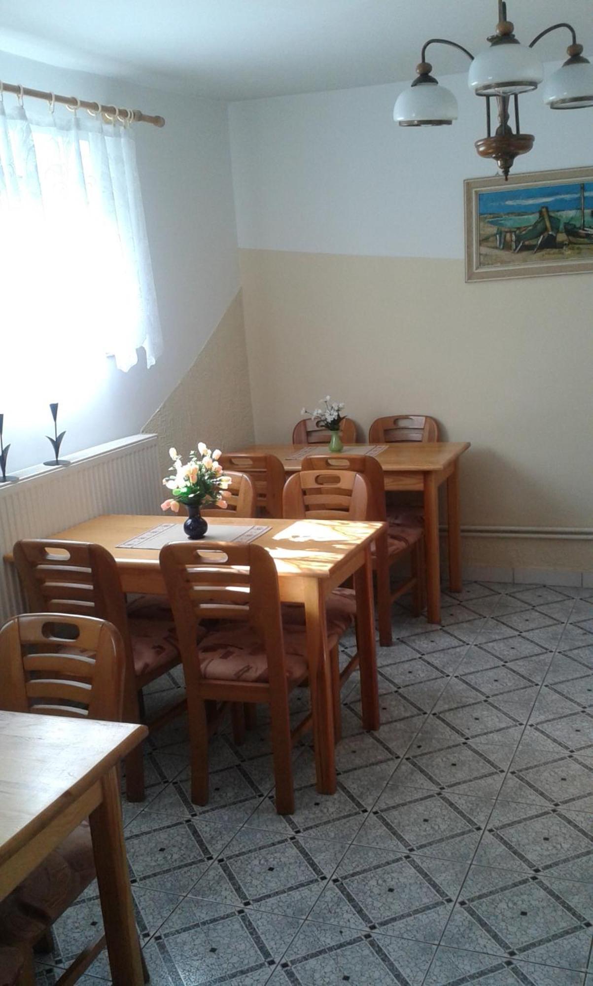 Apartamenty, Pokoje, Noclegi Pracownicze " Skarpa" Вилкаси Екстериор снимка
