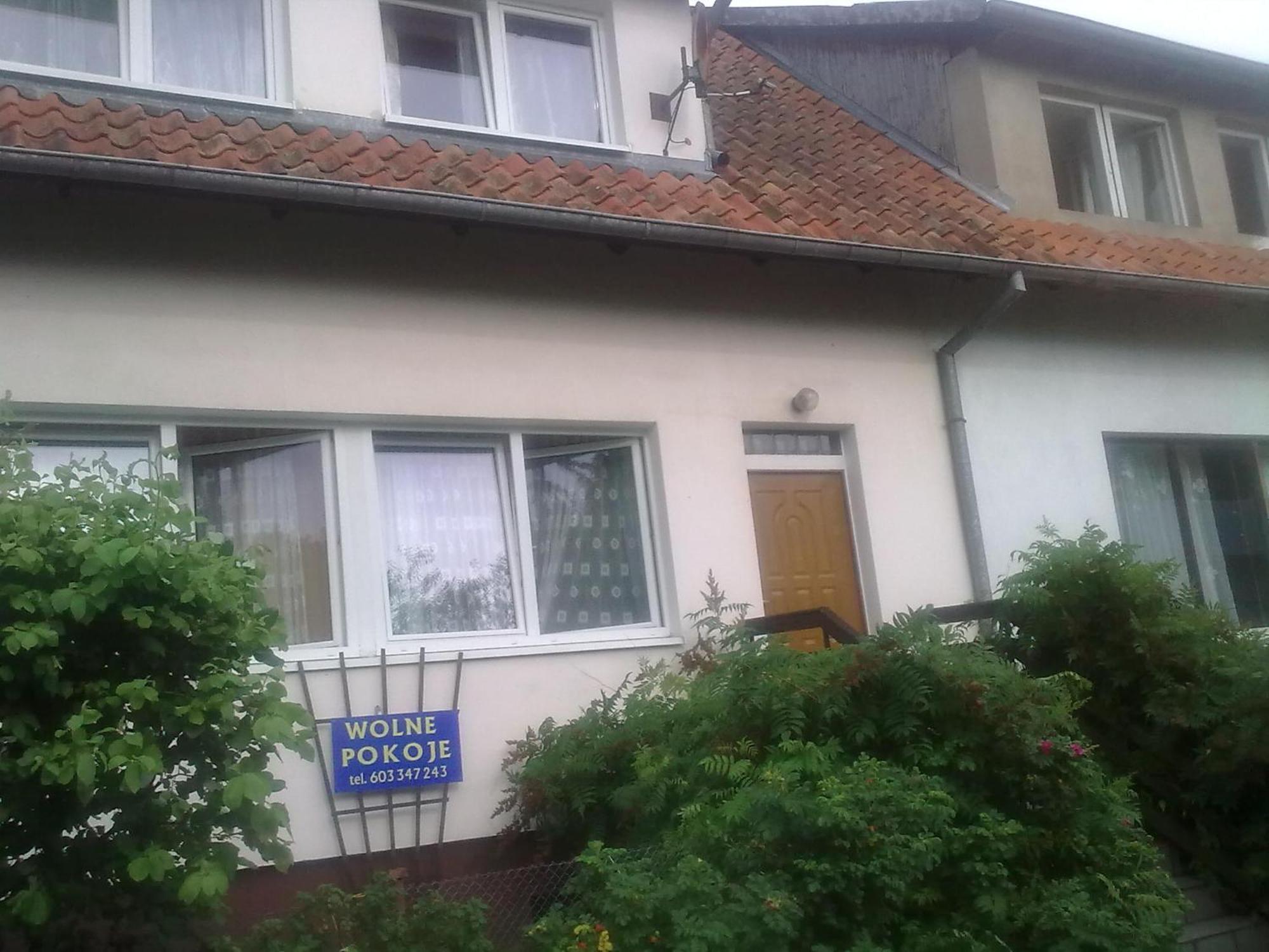 Apartamenty, Pokoje, Noclegi Pracownicze " Skarpa" Вилкаси Екстериор снимка