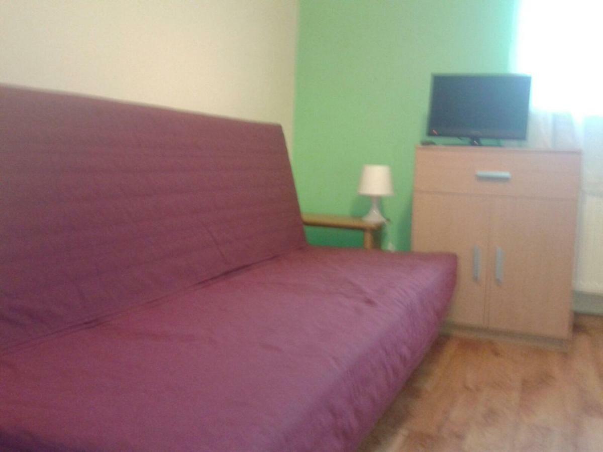 Apartamenty, Pokoje, Noclegi Pracownicze " Skarpa" Вилкаси Екстериор снимка